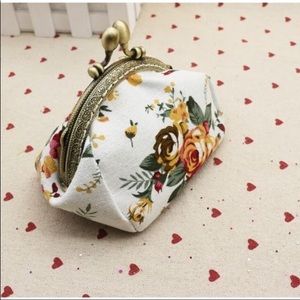 Retro Vintage Small Flower Purse/Wallet